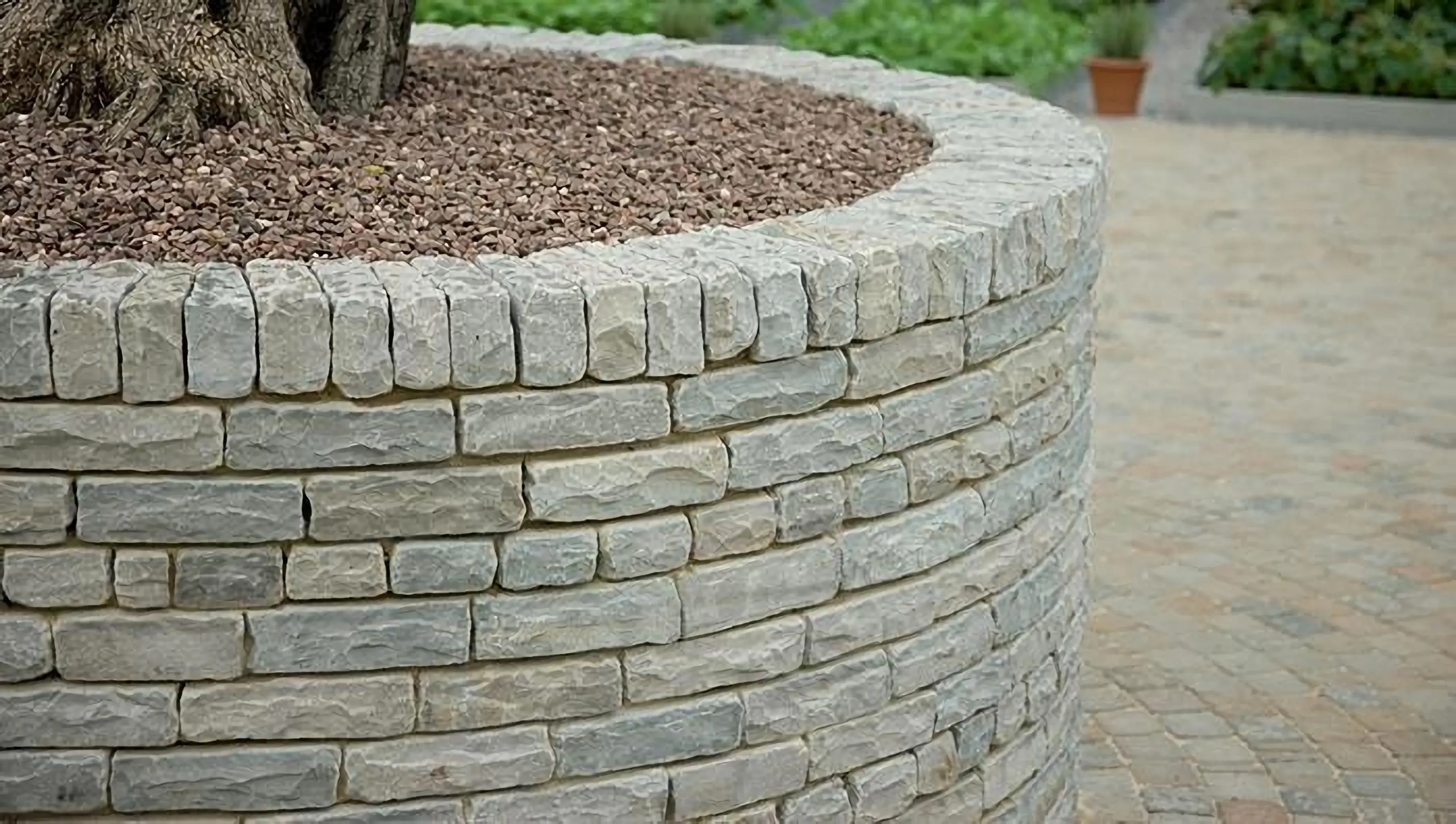 Marshalls Traditional Stone Walling Tumbled Silver Birch 310 x 100 x 70mm (Qty.105)